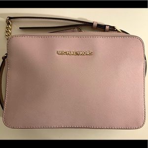 Micheal Kors Jet Set Saffiano Leather Crossbody